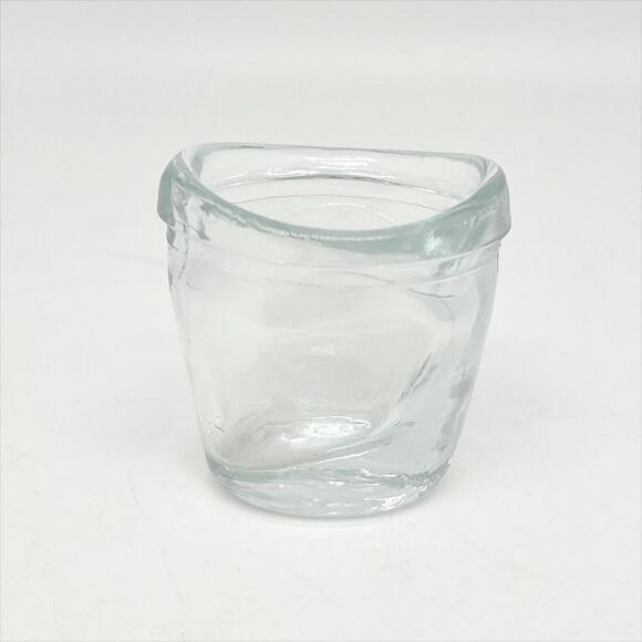 Vintage Collectible Eye Wash Cup Eye Bath Clear Glass Made in the USA - Picture 1 of 3